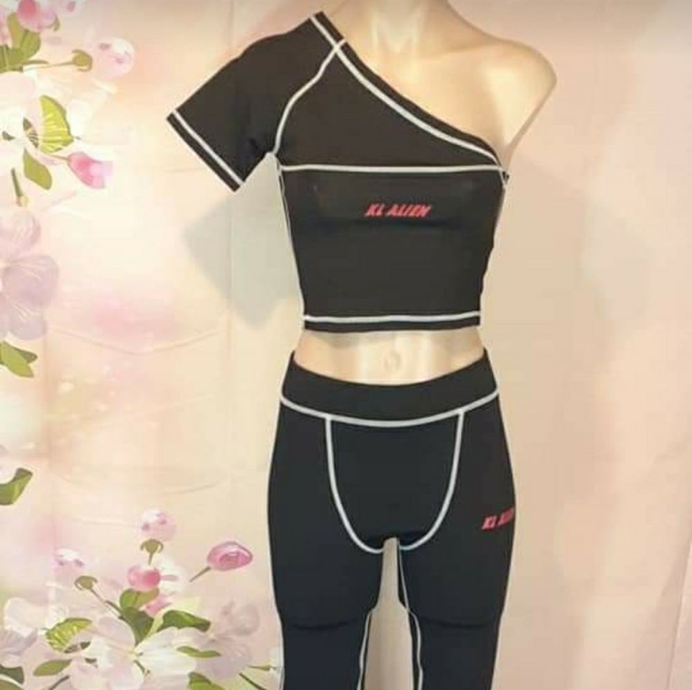 2 pc black spandex set. One shoulder crop top & white trimmed leggings N…